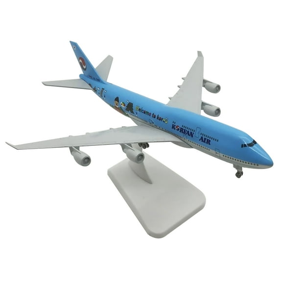 Celebrate Aviation Style Korean Air B747 Diecast Model Gift for Christmas or Special Occasions