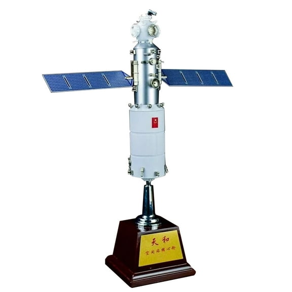 Celebrate China's Space Program with Tianhe Core Module Model, Precisely Crafted Alloy for Giving & Space-Themed Settings