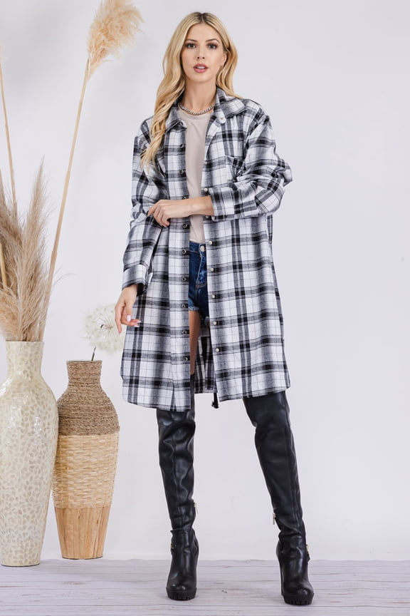 Women's Oversized Flannel Button Down Shacket with Pockets White Plaid-Large