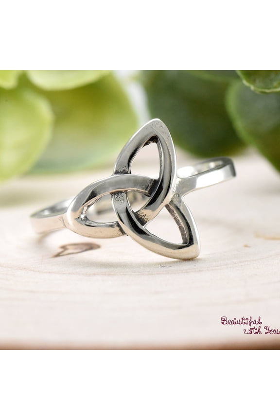 Celtic Trinity Knot Ring for Women, Sterling Silver Triquetra Trinity Knot Ring, Handmade Spiritual Irish Jewelry Gift