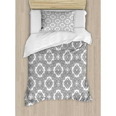 Celtic Twin Size Duvet Cover Set, Vintage Geometric Diagonal Symmetrical Binding Celtic Knots Motifs Illustration, Decorative 2 Piece Bedding Set with 1 Pillow Sham, Black White, by Ambesonne