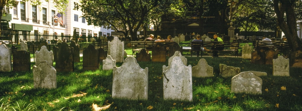 Cemetery at Trinity Church Manhattan New York City New York State USA Canvas Art - Panoramic Images (27 x 9)