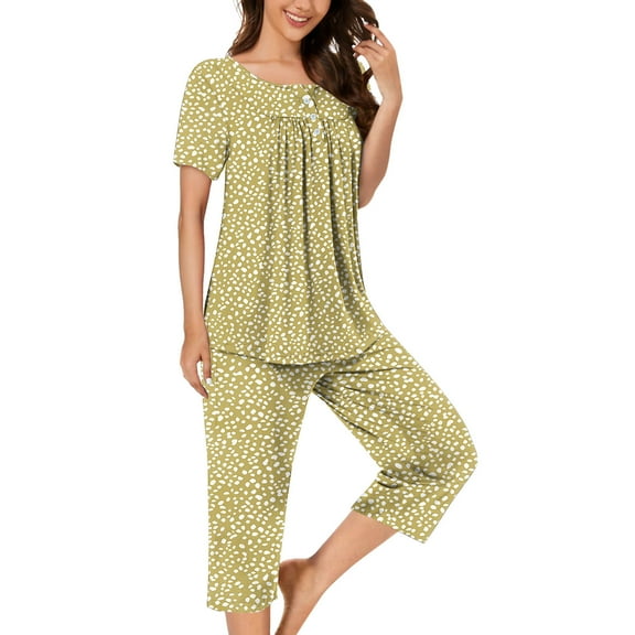 Censtreet Women's Pajama Sets Short Sleeve Sleepwear Round Neck Pj Loungewear Top and Capri Pants with Pockets