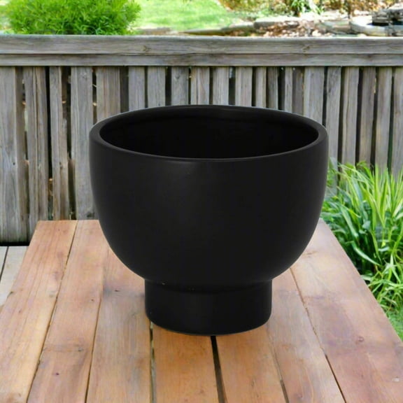 Faron Matte Ceramic Pot