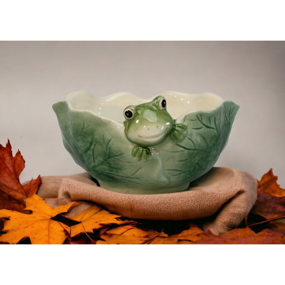 Ceramic Frog Candy Bowl in Lily Pad 5" Nature
