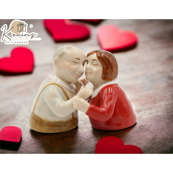 Ceramic Grandparents in Love Salt and Pepper Shakers Romantic Gift