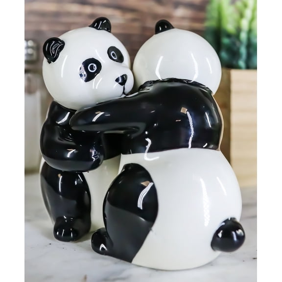 Ceramic Hugging And Dancing Giant Panda Bears Salt And Pepper Shakers Set Decor