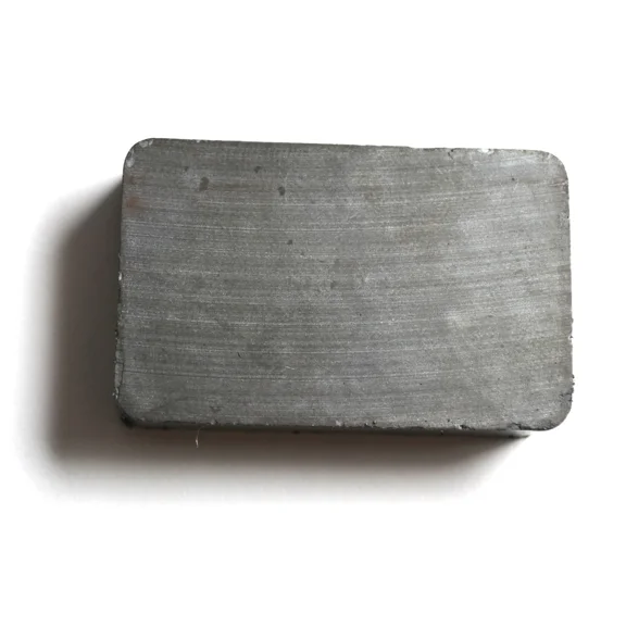 Ceramic Magnet - 1" X 1.5" X 0.4" - Rectangle - Strong Magnet - Eisco Labs