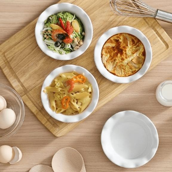 Ceramic Mini Pie Pans, 5.5 Inches Small Pie Dishes Ramekins with Ruffle Edge, Baking Pie Plates for Apple Pie, Quiche, Pot Pies, Tart, Oven an Microwave Safe, White, Set of 6