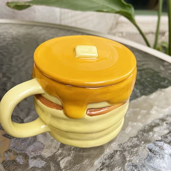 Ceramic Pancake-Shaped Mug with Lid - Fun Breakfast Cup for Coffee, Tea & Hot Beverages