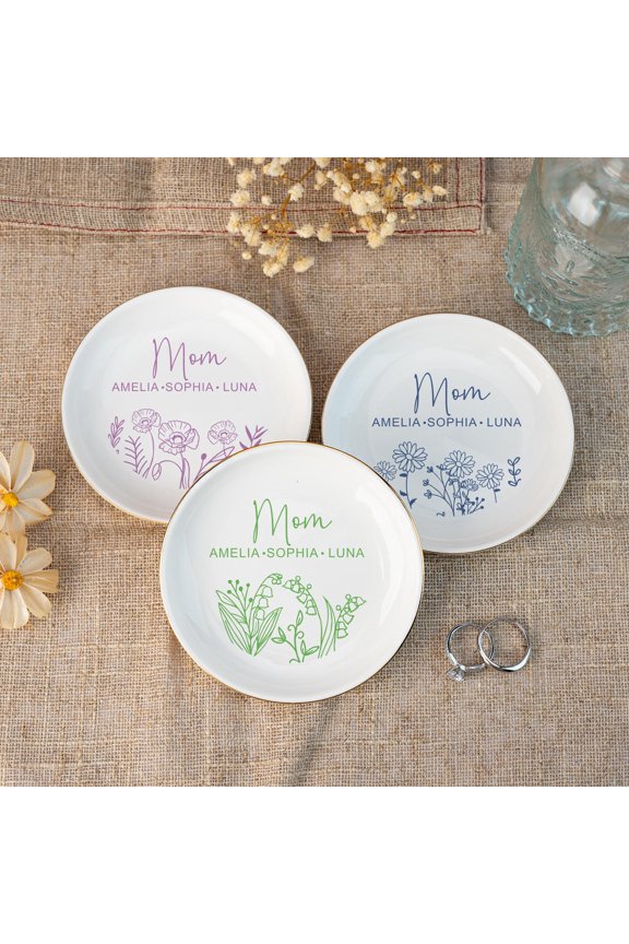 Ceramic Ring Dish, Personalized Mom Birth Flower Gift, Custom Kids Name Jewelry Tray for Mother’s Day, Birthday