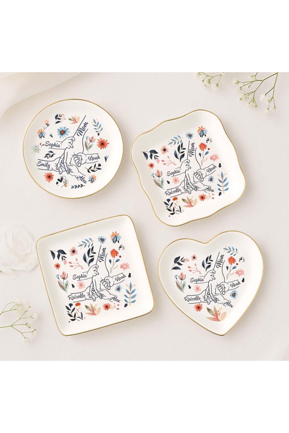 Ceramic Ring Dish, Wavy Square Jewelry Tray, Personalized Mom Gift, Custom Kids Name Floral Keepsake for Mother’s Day