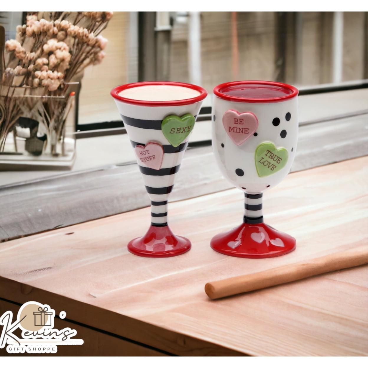 Valentine salt online and pepper shakers
