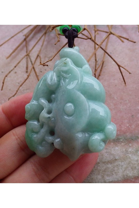 Certified Hand Carved Green Natural Burma Grade A Jade jadeite Frog Toad Lotus Pendant Necklace