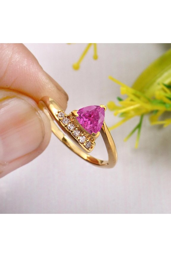 Ceylon Pink Sapphire Ring: Trilliant Cut Sterling Silver AAA Jewelry