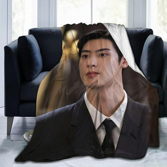 Cha Eun Woo Fleece Blanket Throw Blanket for Couch - Cozy Luxury Bed Blanket Microfiber and Throws for Sofa