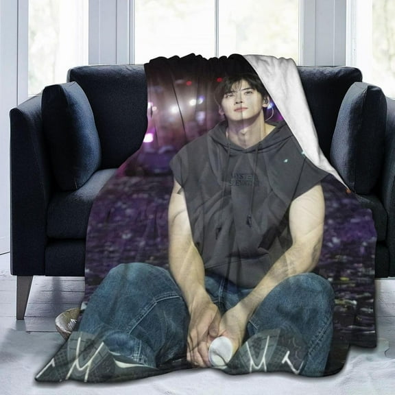 Cha Eun Woo Fleece Blanket Throw Blanket for Couch - Cozy Luxury Bed Blanket Microfiber and Throws for Sofa