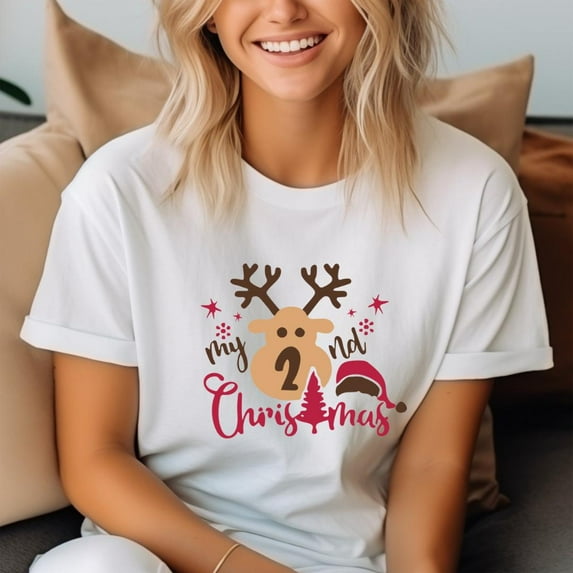 ChaChaCoo Christmas Reindeer Boxy Tee: Unisex Cotton Holiday Shirt