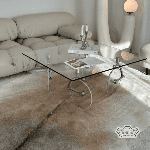 Champagne Cowhide Rug, 5x7 ft, Genuine Leather, Natural Cowhide for Modern & Rustic Decor
