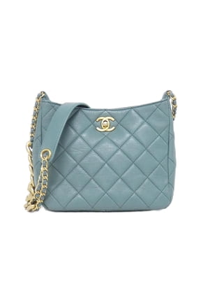 Pre-Owned Chanel AS3154 Shoulder Bag