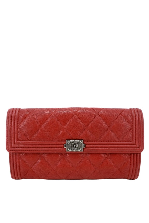 Pre-Owned Chanel Boy Flap Quilted Caviar Leather Wallet Red