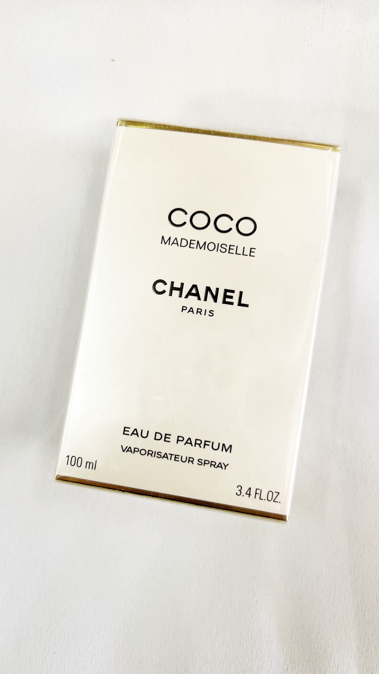 perfume coco mademoiselle chanel paris