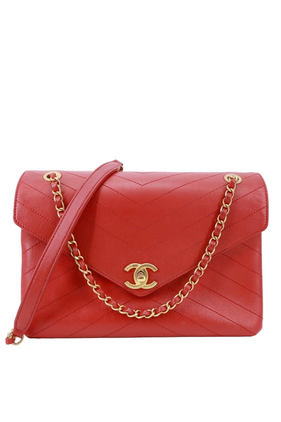 Pre-Owned Chanel Envelope Flap Lambskin Chevron Stitched Leather Crossbody Bag Red