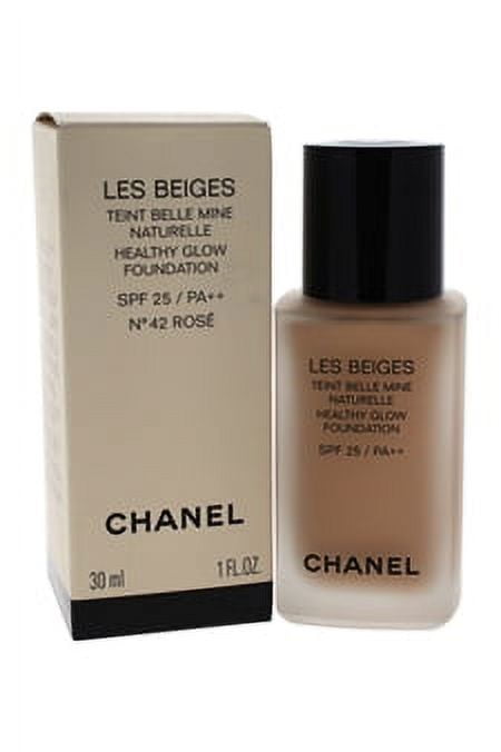 CHANEL Les Beiges Healthy Glow Foundation Broad Spectrum SPF 25