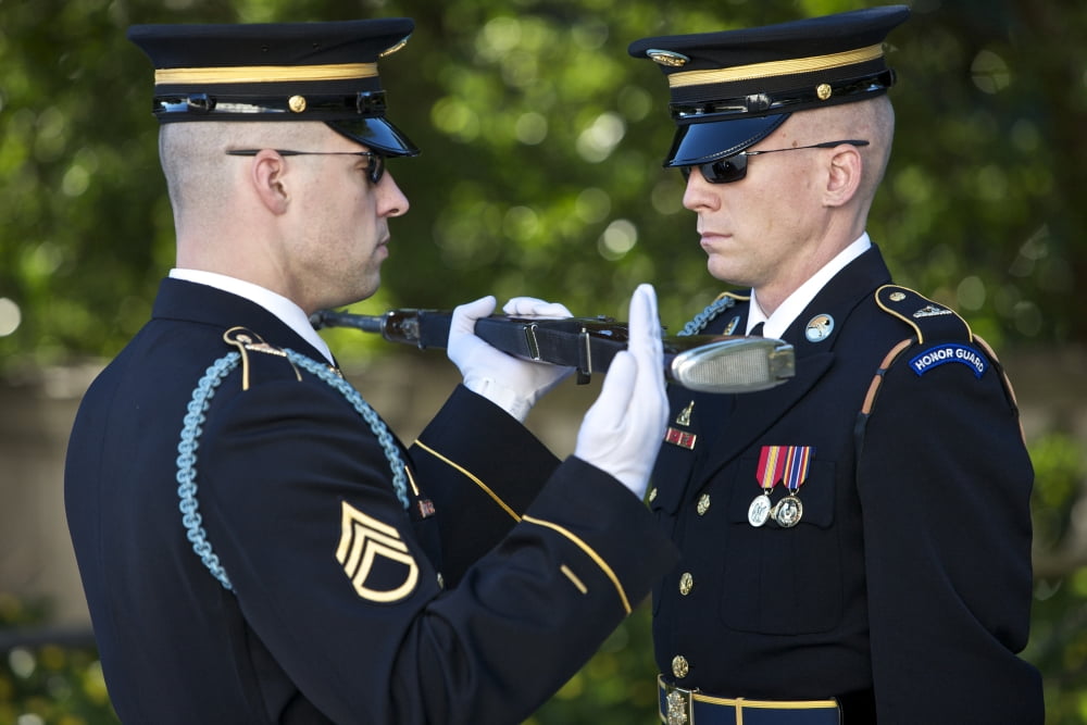 Changing of guard at Arlington National Cemetery Canvas Art - Terry MooreStocktrek Images (35 x 23)