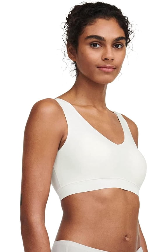 SoftStretch Padded V-Neck Bra - C16A10 (Ivory, XS/S)