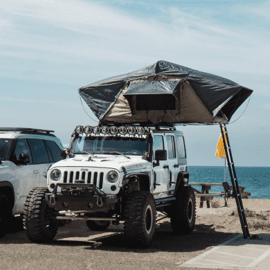 Meedo Design Apolle A86 M, Soft Shell Rooftop Tent, Fits 2 People, Made with Waterproof Material and a Rainfly-Fold Design, Clamshell Army Green Roof top Tent for Overlanding Hunting, Ladder Included