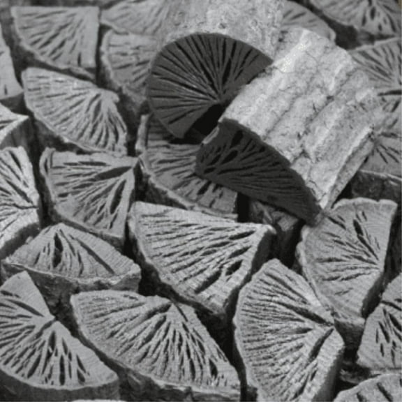 Charcoal Japanese High-grade / Oak tree 13 lbs (6 kg) - L 2 in (6 cm) / BBQ, Outdoor, Charcoal grill, Yakitori