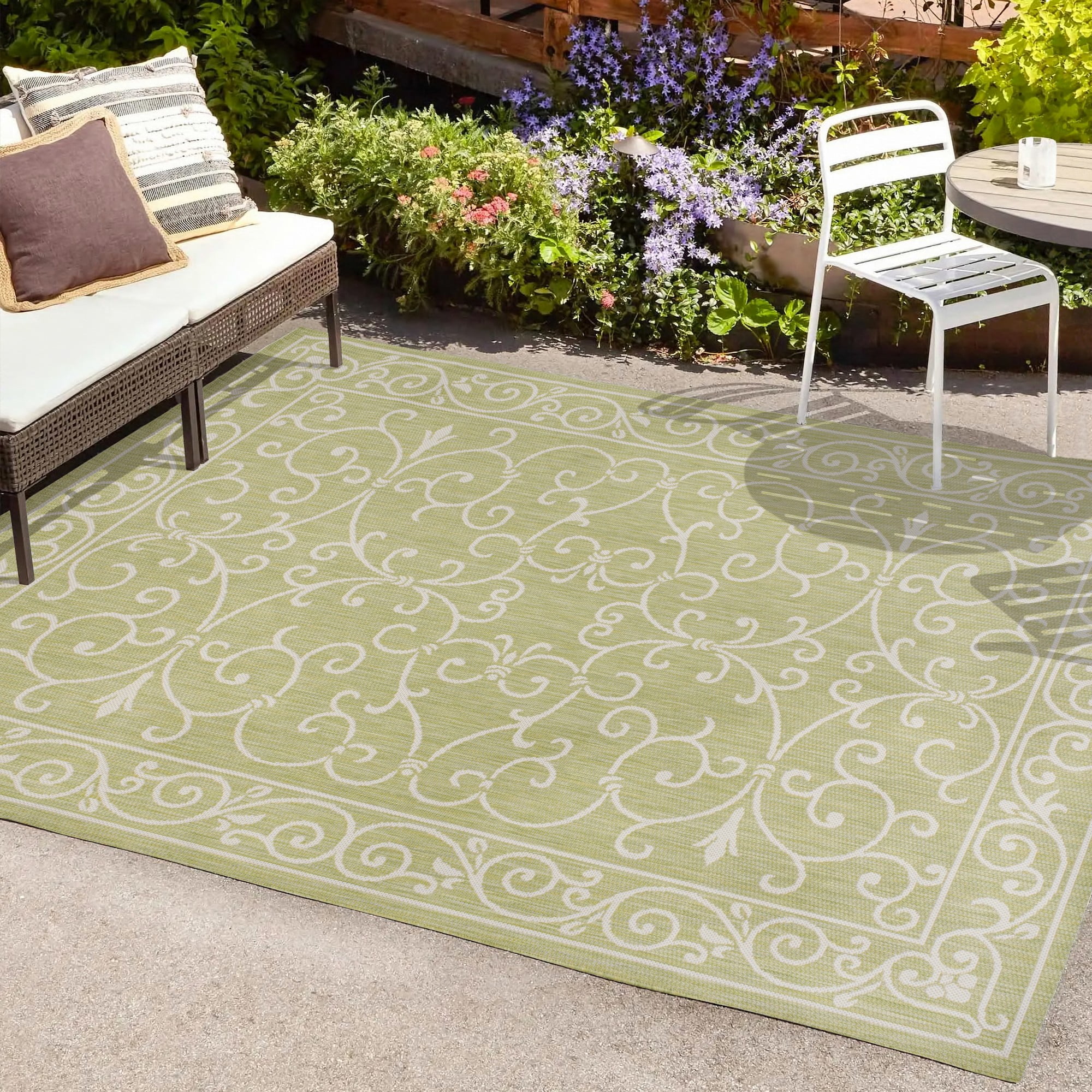 Boho-Chic Green and Cream Vintage Filigree 9' x 12' Indoor/Outdoor Rug