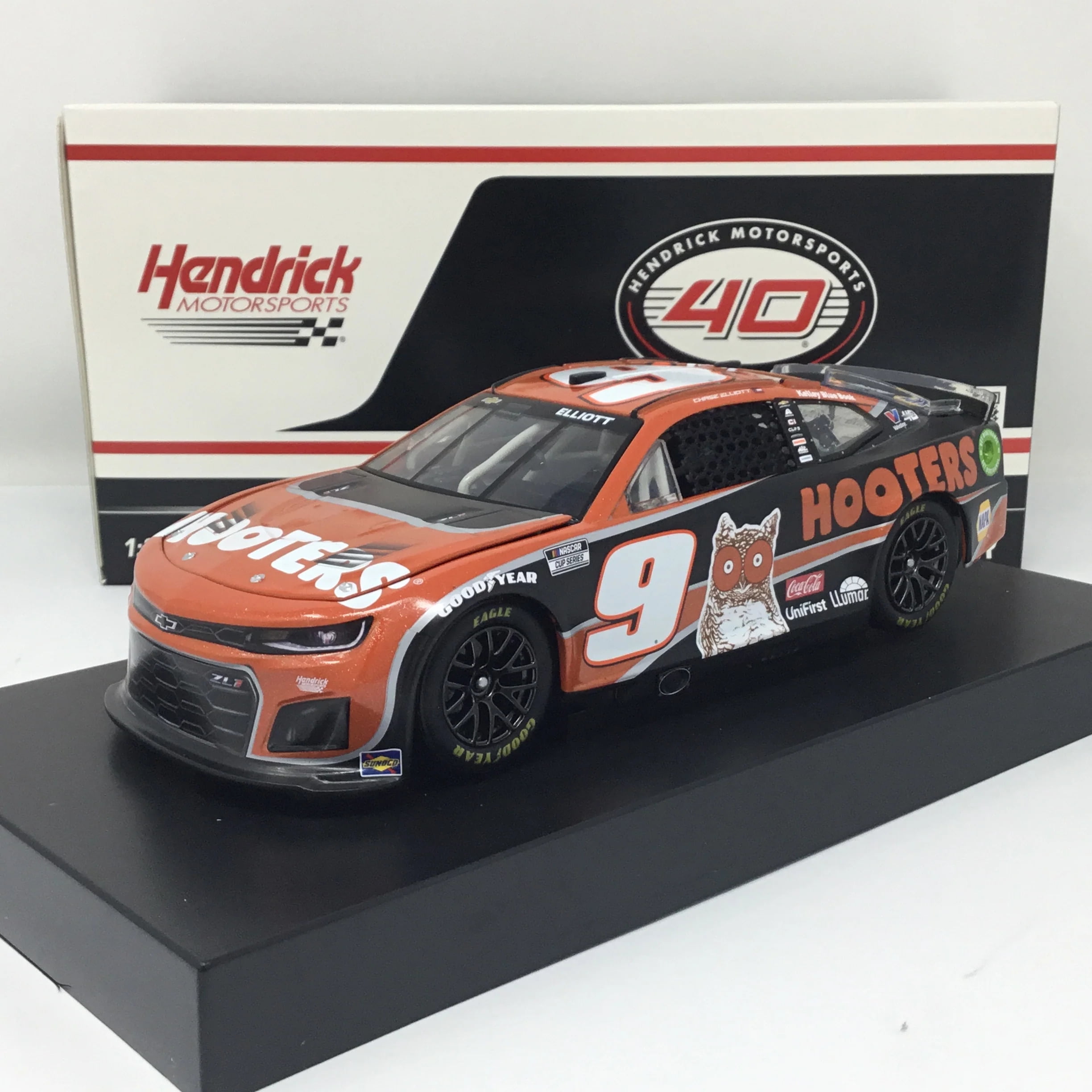 Action Racing Chase Elliott 2024 9 Hooters 124 Regular Paint DieCast