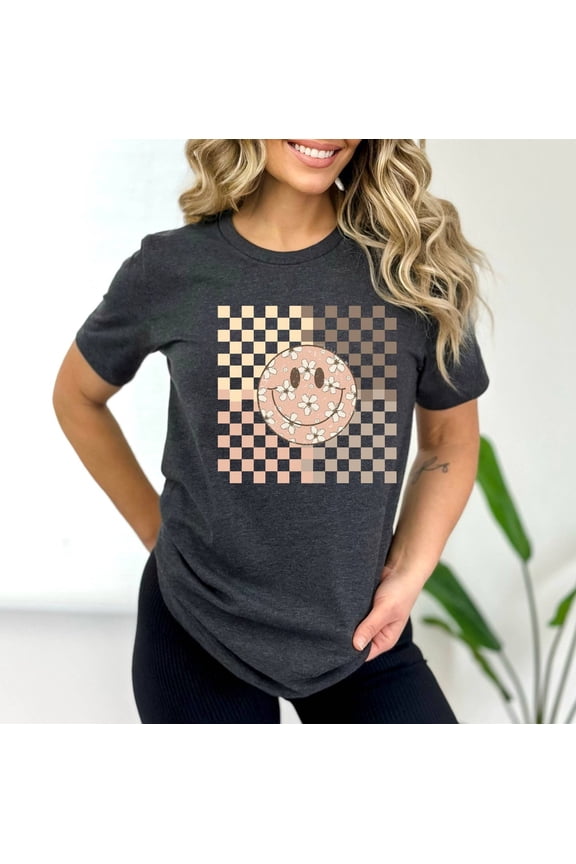 Checkered Smiley Face T-Shirt: Trendy Graphic Tee