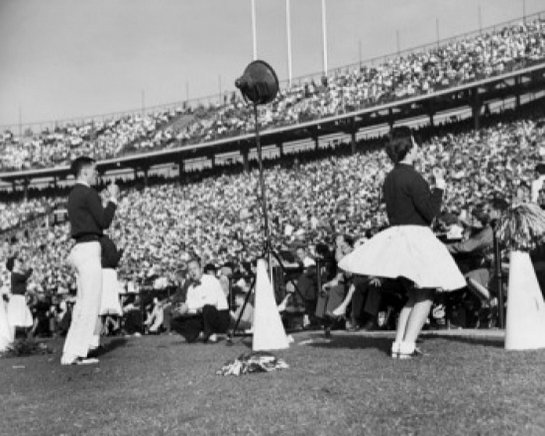 Cheerleaders performing in a stadium Canvas Art - (24 x 36)