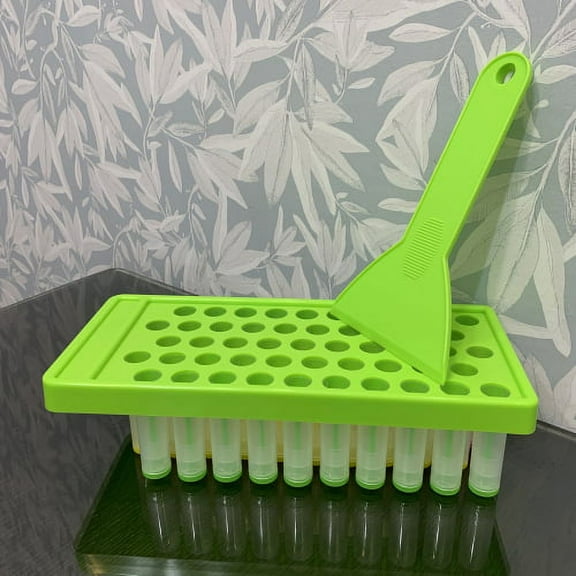 Cheers.US 1 Set Lip Balm Crafting Kits, Lipsticks Filling Tray and Spatula DIY Lipstick Gifts for Women Girl