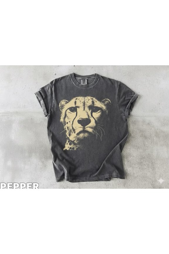 Cheetah Face Vintage Wildlife Graphic Shirt Comfort Colors Unisex Cotton T-Shirt, Sizes S-3XL