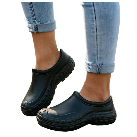 Chef Shoes for Men Non Slip Work Shoes Comfortable Nursing Shoes for Gardener Women Indoor and Outdoor Kitchen Beach Walking Clogs b-Black Size 7.5
