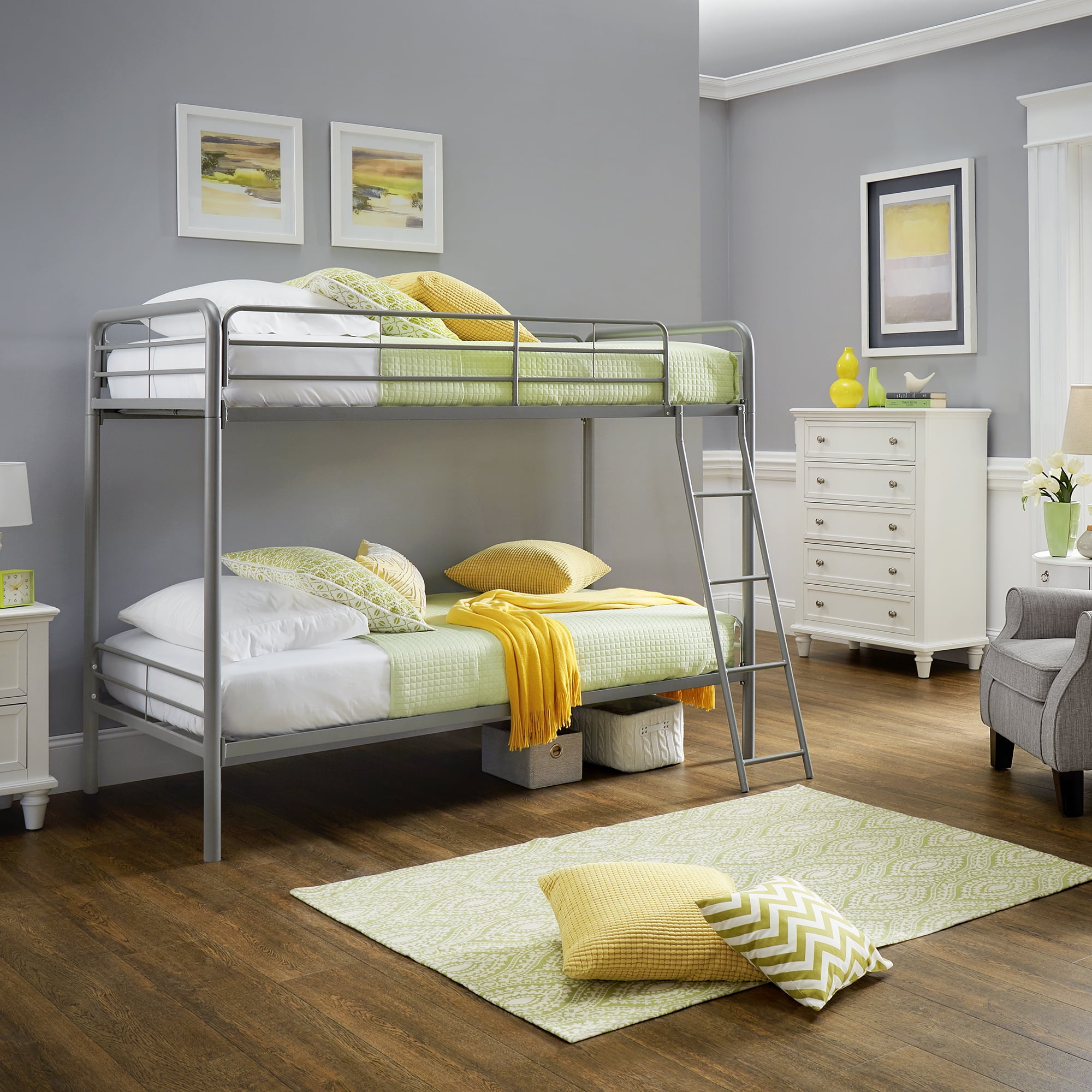 Chelsea Lane Elise Twin over Twin Metal Bunk Bed White