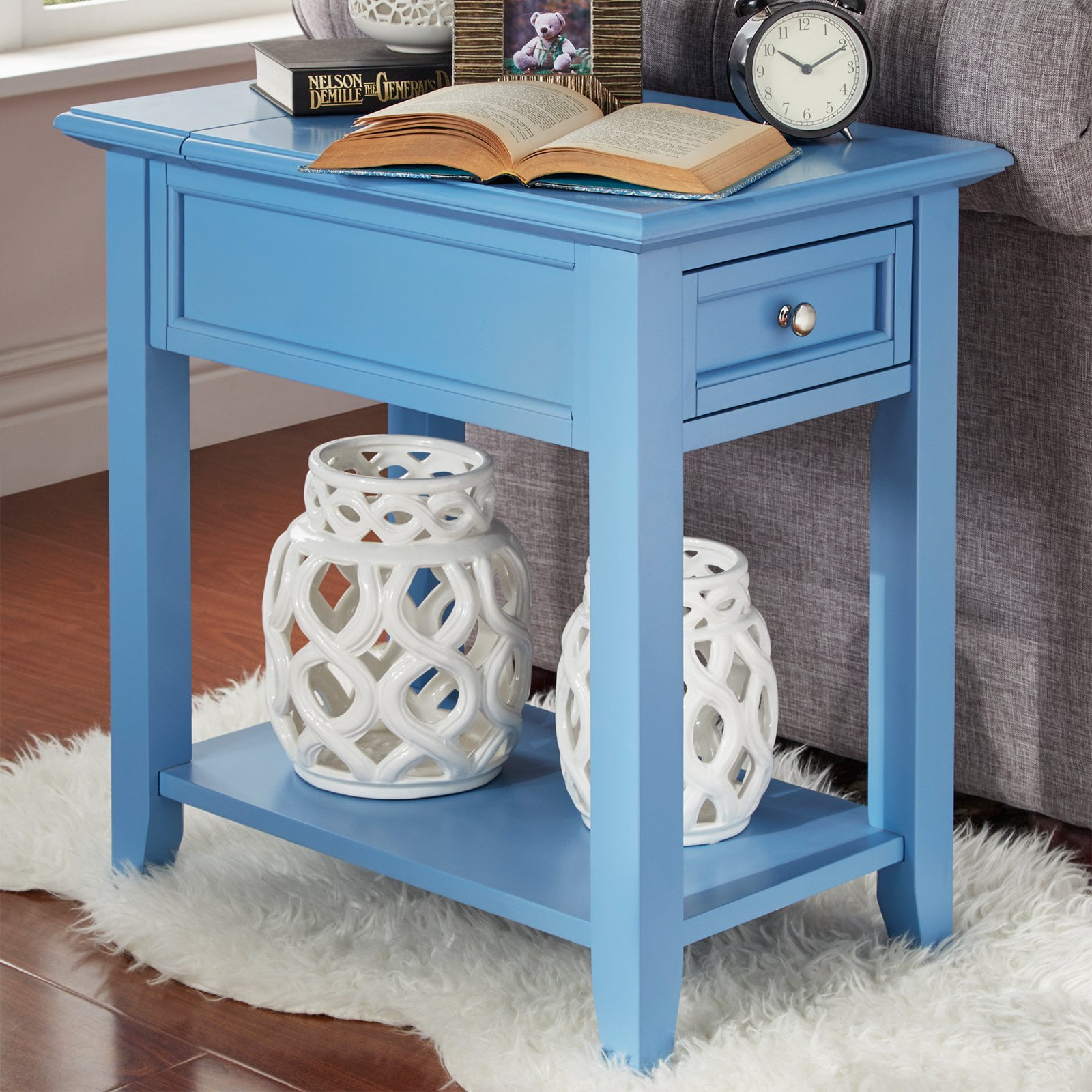 Chelsea Lane End Table with Power Outlet