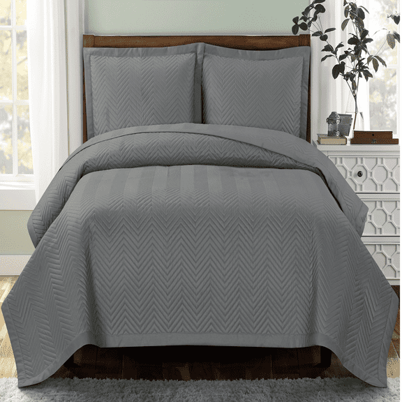Chervon Reversible Lightweight Solid Gray Quilted Coverlet Set : Full/Queen