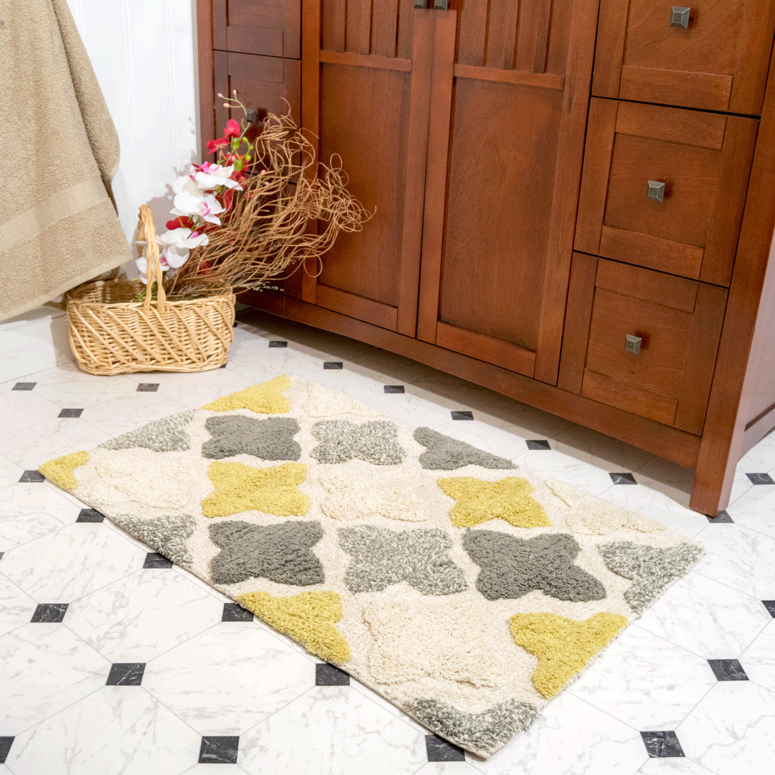 Yellow and Gray Cotton Moroccan Tile Bath Rug Set