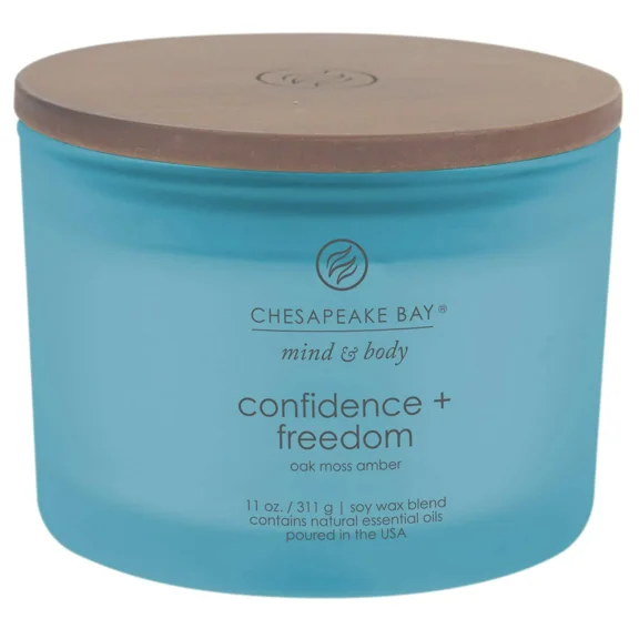 Chesapeake Bay Candle Scented Candle, Confidence + Freedom (Oak Moss Amber), Coffee Table