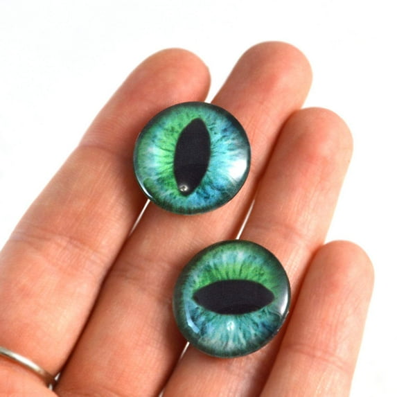 Cheshire Cat Glass Eyes in Blue and Green
