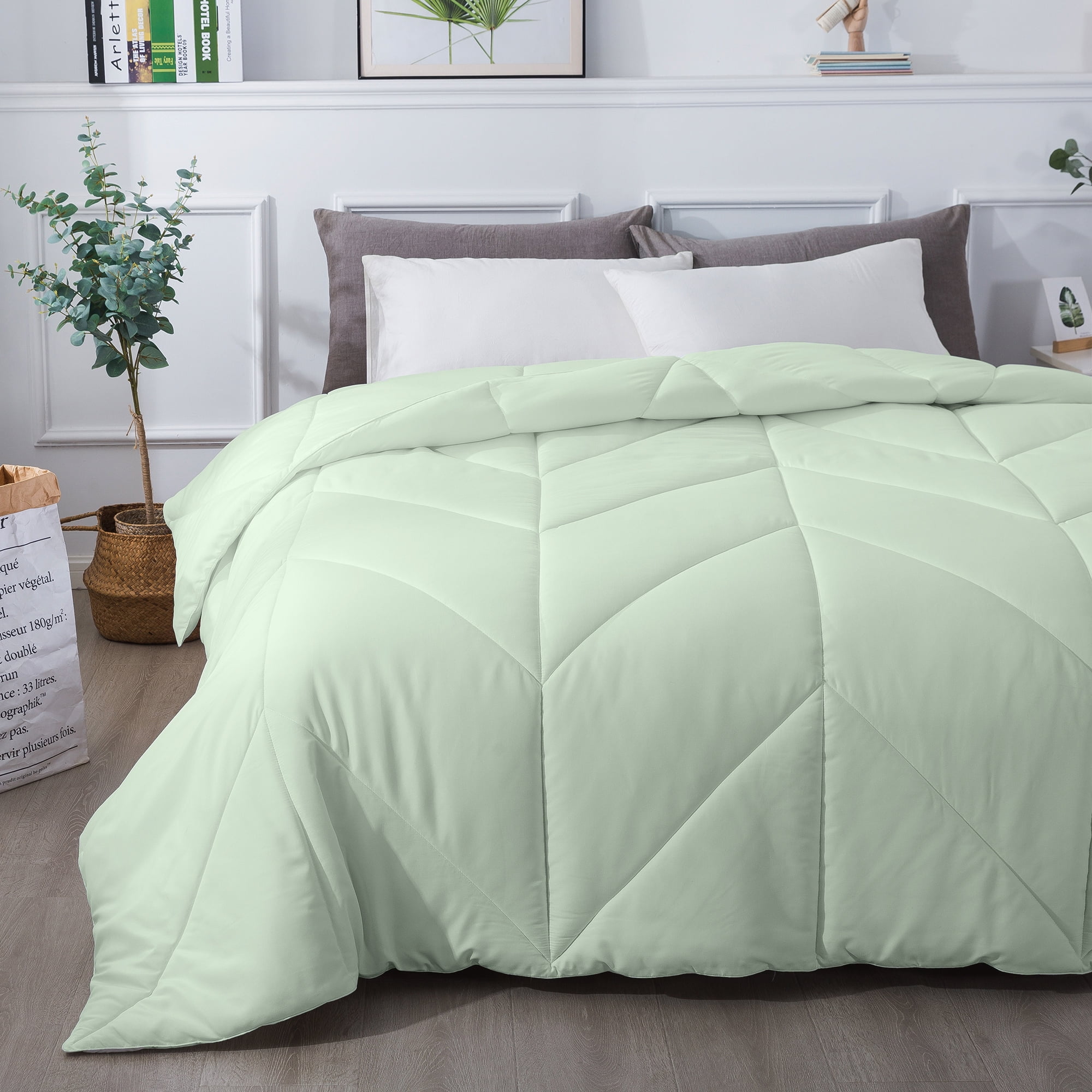 Twin Dewkist Chevron Down Alternative Comforter