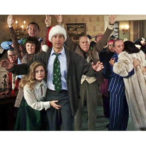 Chevy Chase And Beverly D'Angelo In Lampoon's Christmas Vacation And Family Pose 24X36 Classic Hollywood Poster