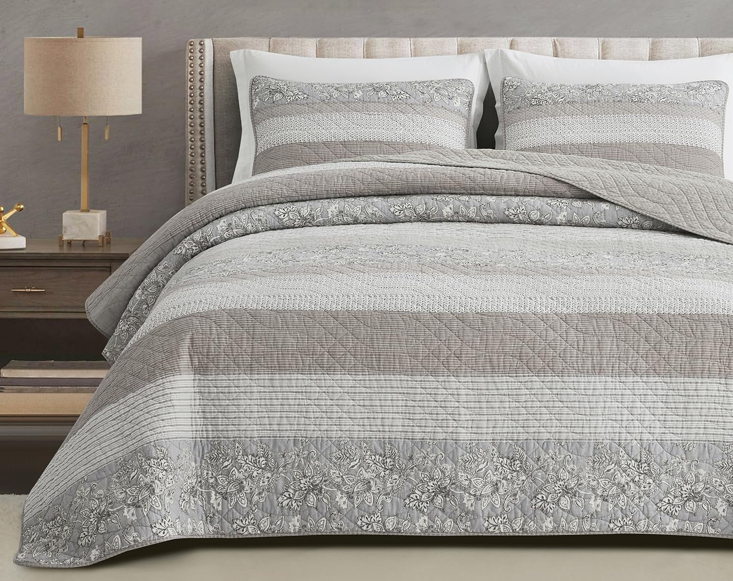 Chezmoi Collection 3-Piece Hibiscus Plaid Striped Patchwork Cotton Quilt Reversible Lightweight Bedspread Set, Super Wide King Size