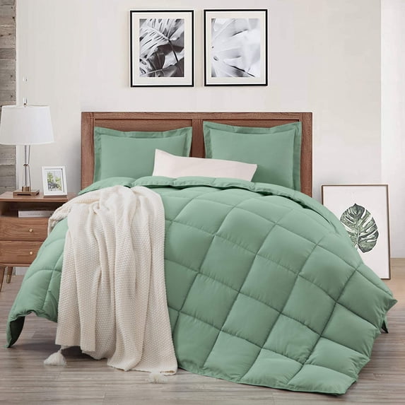 Chezmoi Collection 3-Piece Sage Green Comforter Set King Size, 110GSM Peach Skin Microfiber Polyester, Lightweight Duvet Insert All Season Down Alternative Comforter