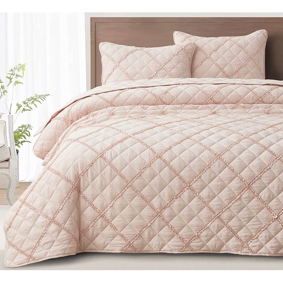 Chezmoi Collection Annabelle 3-Piece Blush King Size Quilt Set - Diamond Ruffle Stone-Washed Super Soft Lightweight Microfiber Quilted Bedspread Set for All Seasons